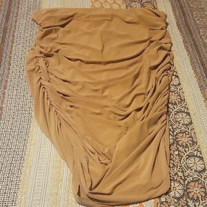 Final Price❗️NWT Ruched Tan Skirt